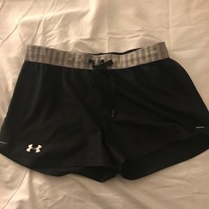 Women’s under armour play up shorts